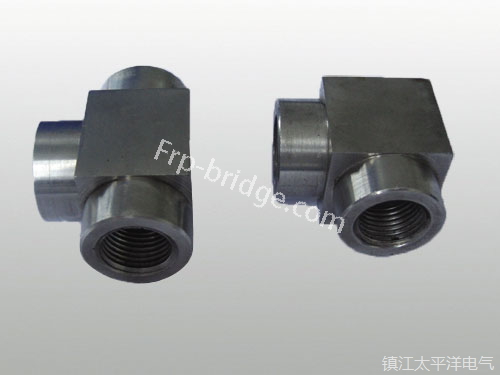 内螺紋彎通三(san)通接頭