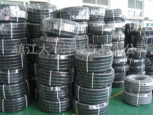 黑(hēi)色波紋尼龍軟(ruan)管