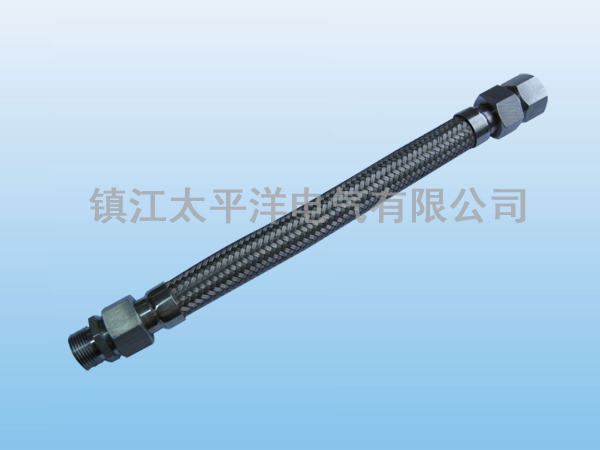 不(bu)鏽鋼防(fang)爆撓性(xìng)連接管(guǎn)