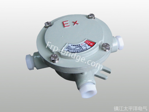 AH型(xíng)防爆接(jiē)線盒三(san)通