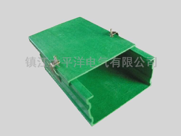 玻璃鋼槽(cáo)式橋架(C 型邊)生(sheng)産租賃廠家