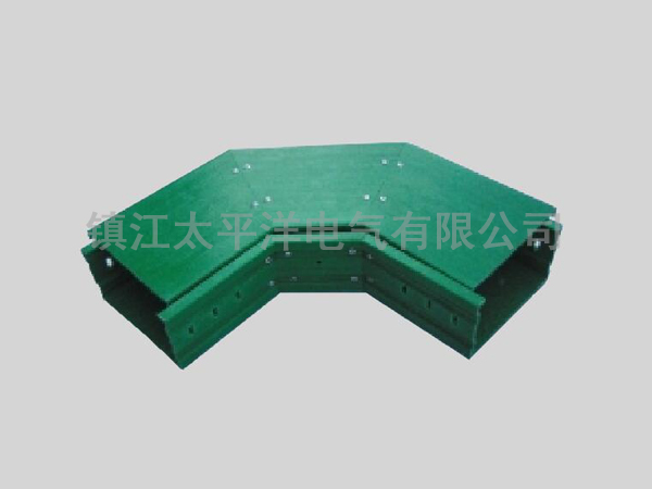 玻璃鋼水平(ping)彎通