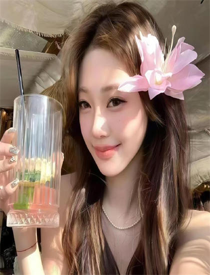 《拉丁语爆炸：新美国》情感线系统解析：爱情、友情、亲情探讨